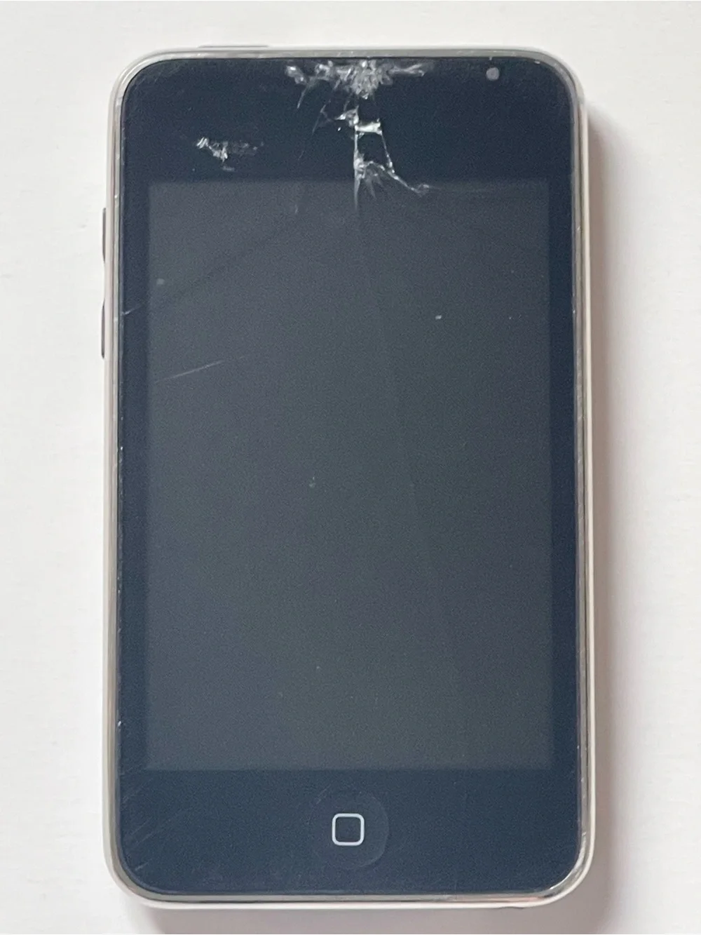 RETRO Apple iPod Touch Black Front Glass Cracked 8GB Works!